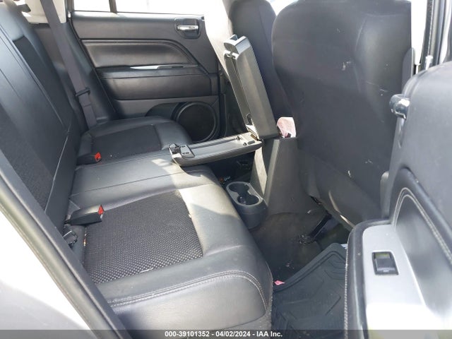 Jeep Compass Latitude 2016 1C4NJCEA4GD640785 Image 8