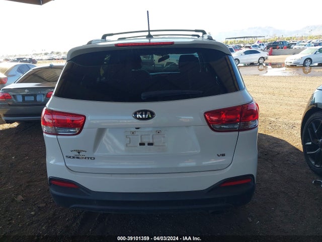 KIA Sorento 3.3l Lx 2016 5XYPG4A5XGG094582 Image 16