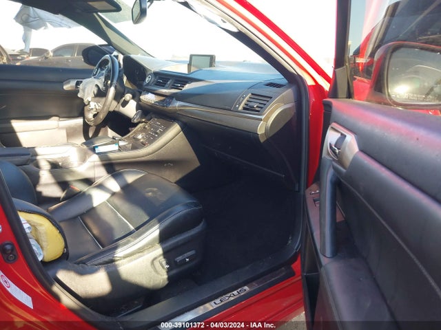 JTHKD5BH0H2296729 Lexus CT 200H