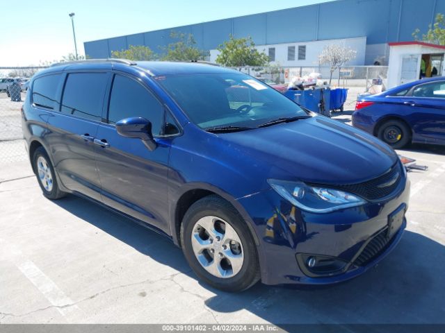 Auction sale of the 2018 Chrysler Pacifica Touring Plus, vin: 2C4RC1FG3JR353817, lot number: 39101402