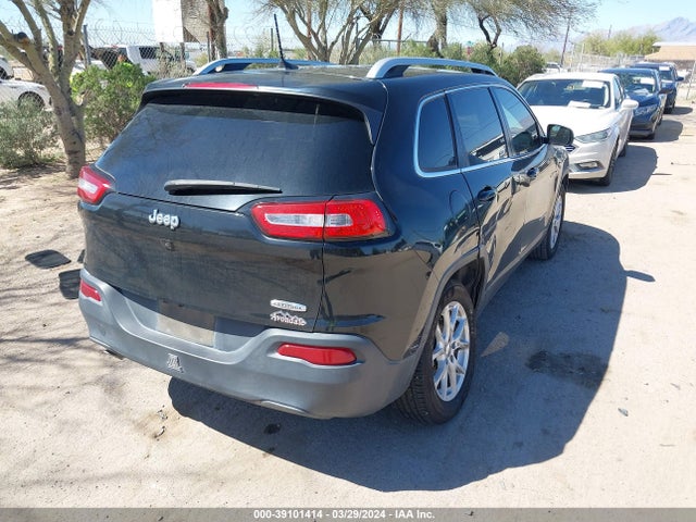 1C4PJLLBXJD584573 Jeep Cherokee Latitude Plus Fwd