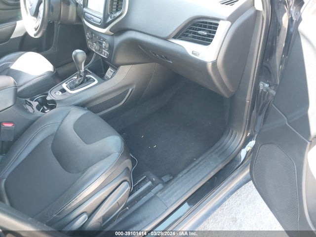 1C4PJLLBXJD584573 Jeep Cherokee Latitude Plus Fwd