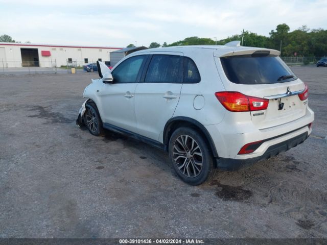 2018 MITSUBISHI OUTLANDER SPORT JA4AP3AU2JU023447 Photo 2