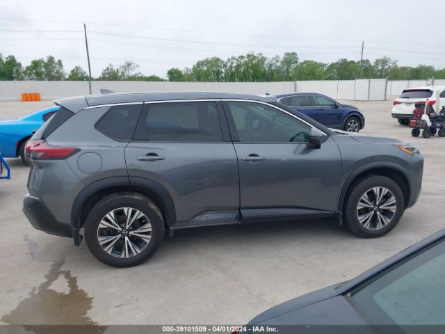 5N1AT3BA7MC803682 Nissan Rogue Sv Fwd