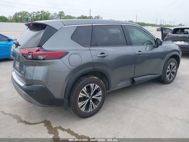 5N1AT3BA7MC803682 Nissan Rogue Sv Fwd
