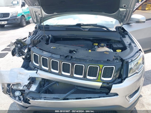 3C4NJCCB9KT699183 Jeep Compass Limited Fwd