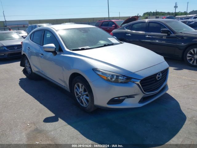 Auction sale of the 2018 Mazda Mazda3 Sport, vin: 3MZBN1U71JM161931, lot number: 39101630