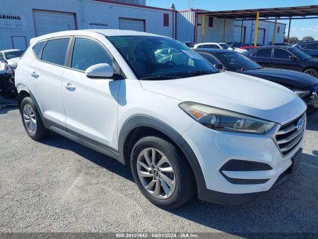 Hyundai TUCSON SE 2017 KM8J23A40HU354702 Image 1