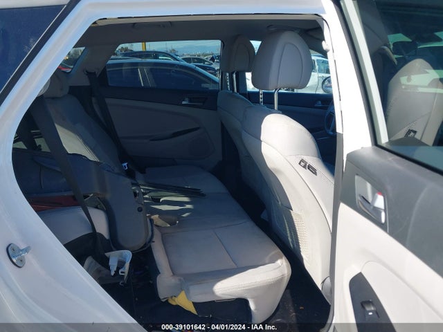 Hyundai TUCSON SE 2017 KM8J23A40HU354702 Image 8