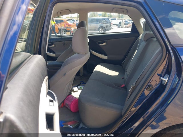 Toyota Prius Two 2014 JTDKN3DU0E1772153 Image 8