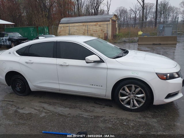 Chevrolet IMPALA 1LT 2018 2G1105S39J9117150 Image 13