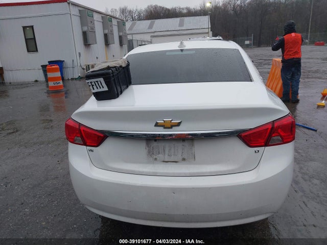 Chevrolet IMPALA 1LT 2018 2G1105S39J9117150 Image 16