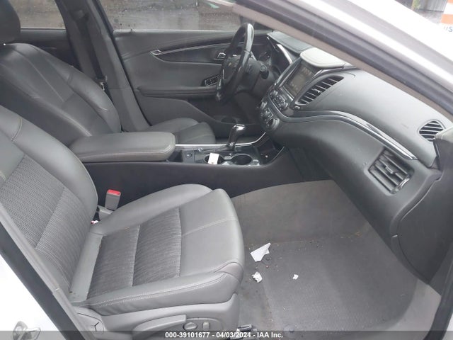 Chevrolet IMPALA 1LT 2018 2G1105S39J9117150 Image 5