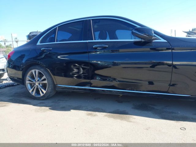 55SWF4JB1GU126247 Mercedes-Benz C 300 Luxury/sport