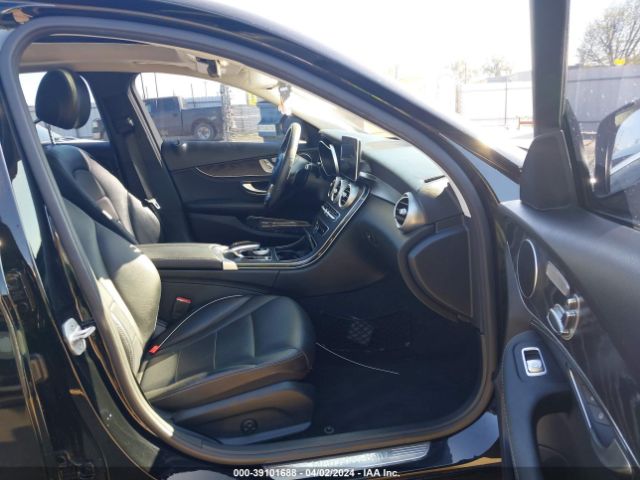 55SWF4JB1GU126247 Mercedes-Benz C 300 Luxury/sport
