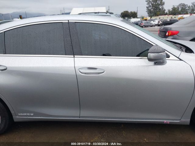 58ACA1C19NU013127 Lexus ES 300H