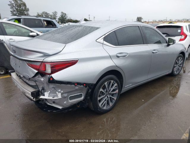 58ACA1C19NU013127 Lexus ES 300H