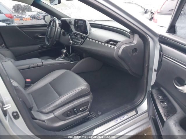 58ACA1C19NU013127 Lexus ES 300H