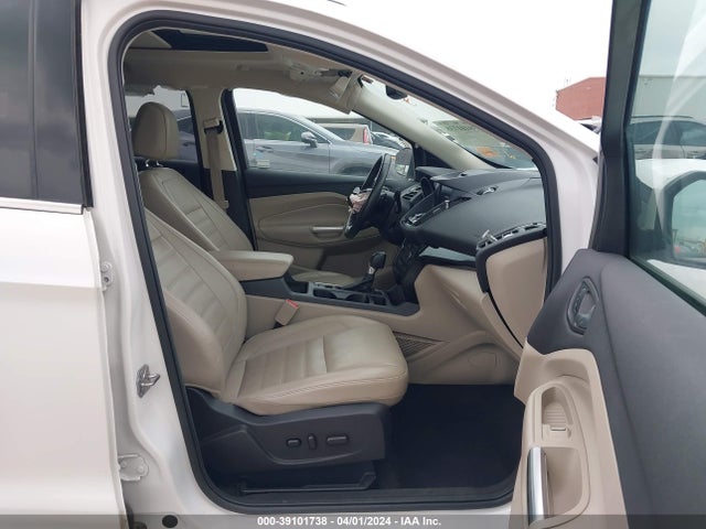 Ford Escape Titanium 2017 1FMCU9J98HUD53640 Image 5