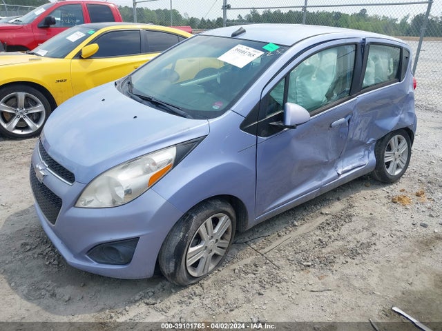 Chevrolet Spark 1lt Auto 2014 KL8CD6S97EC462232 Image 2