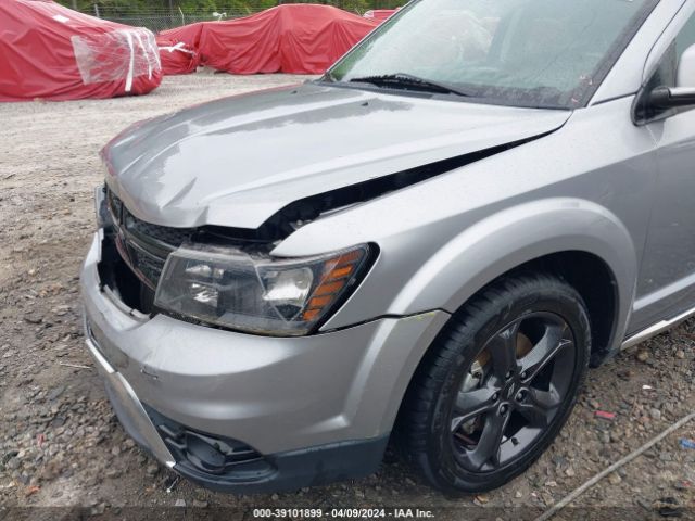3C4PDCGG7KT841357 Dodge Journey Crossroad