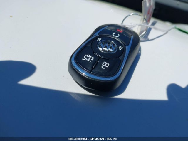 1G4ZP5SS9HU133502 Buick Lacrosse Essence
