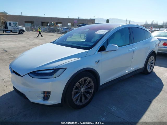 5YJXCBE28HF060861 Tesla Model X 100d/75d/90d