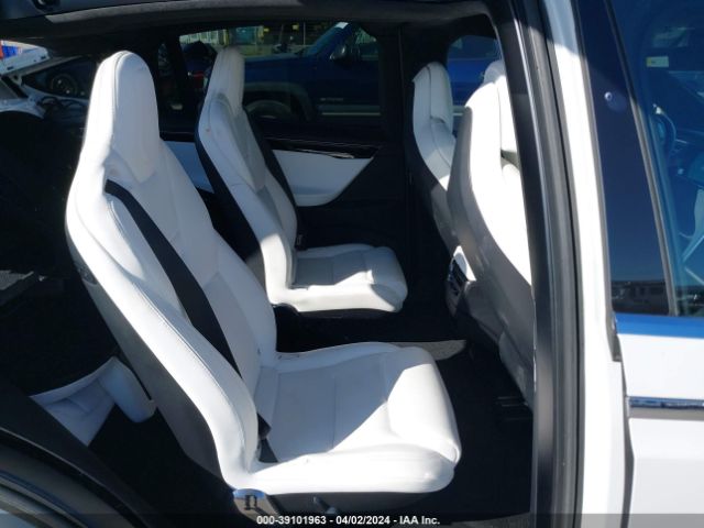 5YJXCBE28HF060861 Tesla Model X 100d/75d/90d