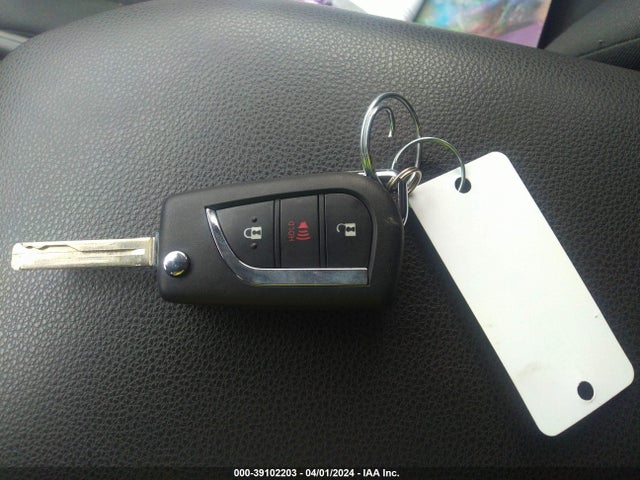 Toyota RAV4 LE 2020 JTMF1RFV7LD525911 Image 11