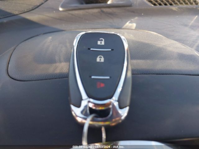 2GNAXKEV1N6108052 Chevrolet Equinox Fwd Lt