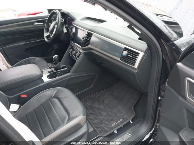1V2TE2CA4LC231323 Volkswagen Atlas Cross Sport 3.6l V6 Sel Premium R-line