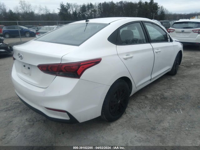 Hyundai ACCENT SE 2019 3KPC24A35KE058123 Image 4