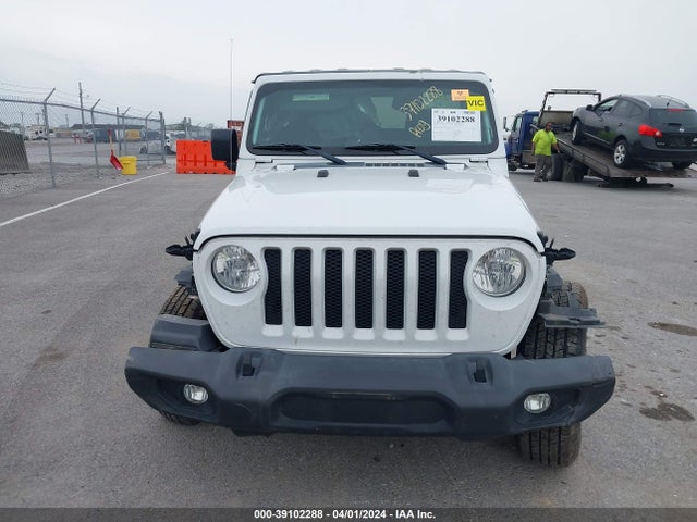 1C4GJXAG1JW161360 Jeep Wrangler Sport S 4x4