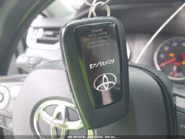 Toyota Rav4 Xle 2019 JTMP1RFV8KD036632 Image 11