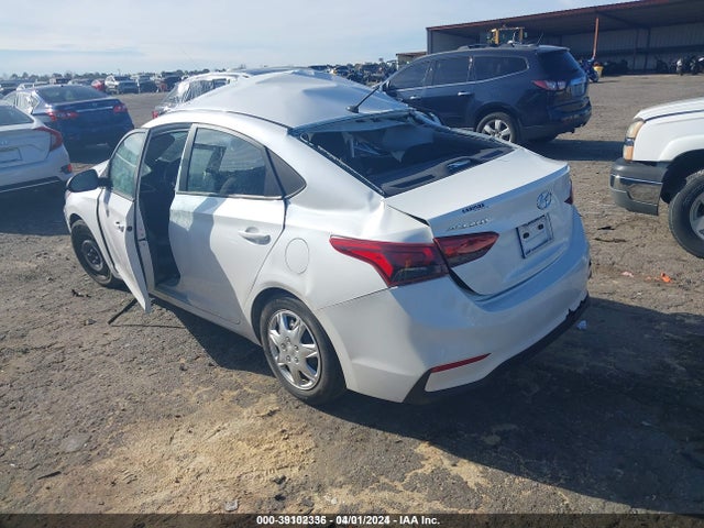 Hyundai ACCENT SE 2019 3KPC24A36KE088084 Image 3