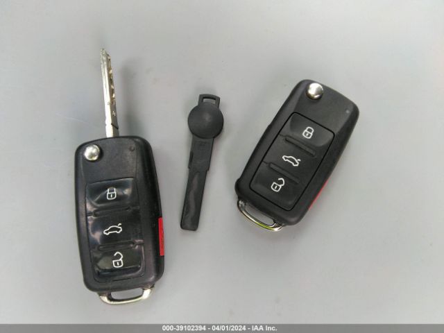 1VWBV7A30FC062613 Volkswagen Passat 2.0l Tdi Se