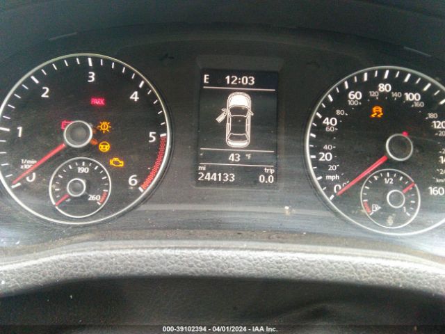 1VWBV7A30FC062613 Volkswagen Passat 2.0l Tdi Se