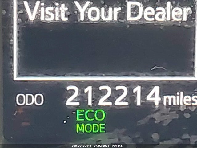 Toyota RAV4 LE 2018 JTMZFREV0JJ212231 Image 15