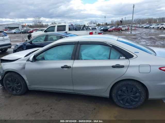4T1BD1FK1GU194726 Toyota Camry Hybrid Le