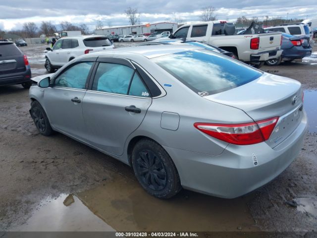 4T1BD1FK1GU194726 Toyota Camry Hybrid Le