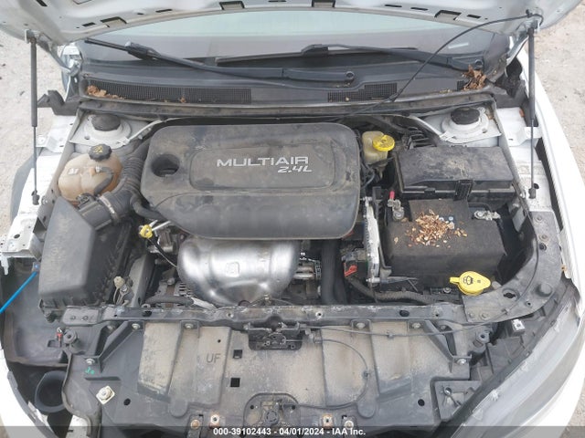 1C3CCCAB0GN131355 Chrysler 200 Limited