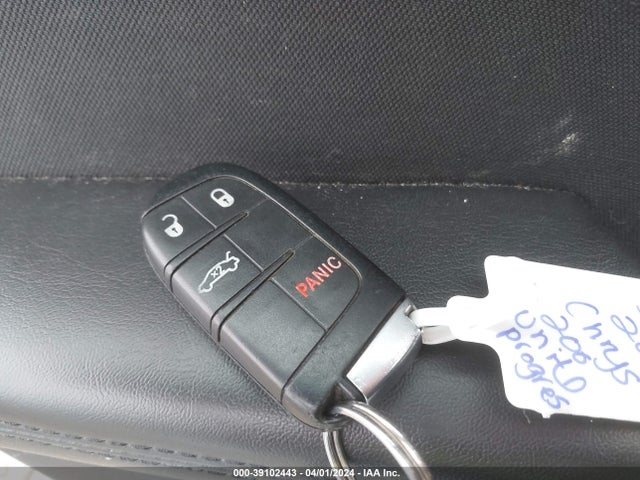 Chrysler 200 Limited 2016 1C3CCCAB0GN131355 Image 11