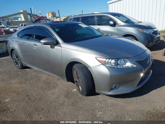 Lexus ES 300H 2015 JTHBW1GG8F2094978 Image 1