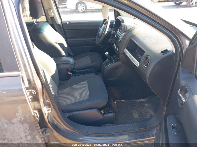 1C4NJCBA0FD104581 Jeep Compass Sport