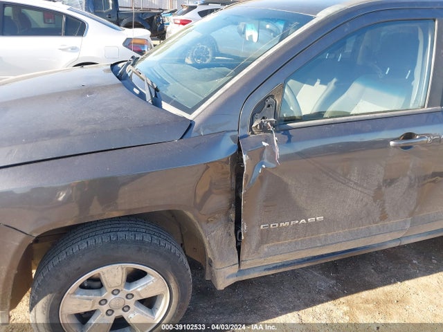 1C4NJCBA0FD104581 Jeep Compass Sport
