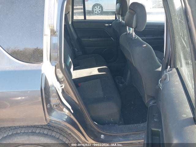 1C4NJCBA0FD104581 Jeep Compass Sport