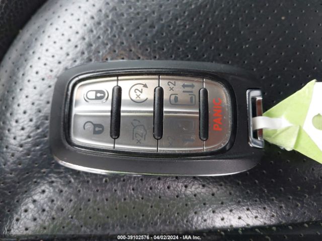 2C4RC1EG2KR733279 Chrysler Pacifica Touring L Plus