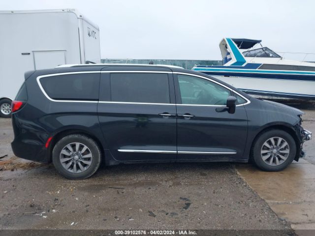 2C4RC1EG2KR733279 Chrysler Pacifica Touring L Plus
