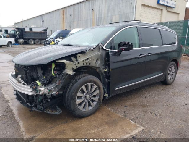 2C4RC1EG2KR733279 Chrysler Pacifica Touring L Plus