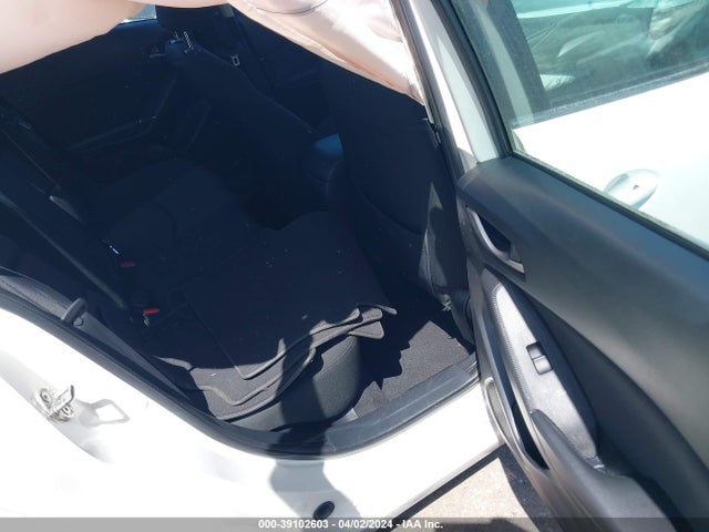 Mazda Mazda3 I Touring 2015 3MZBM1V71FM191715 Image 8
